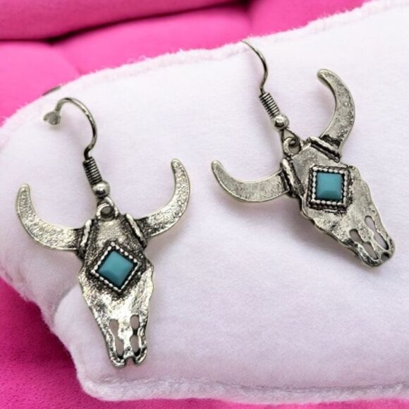 Longhorn Skull Western Turquoise Bull Dangle Earrings Steer Cattle Cow Bohemian - Picture 3 of 3